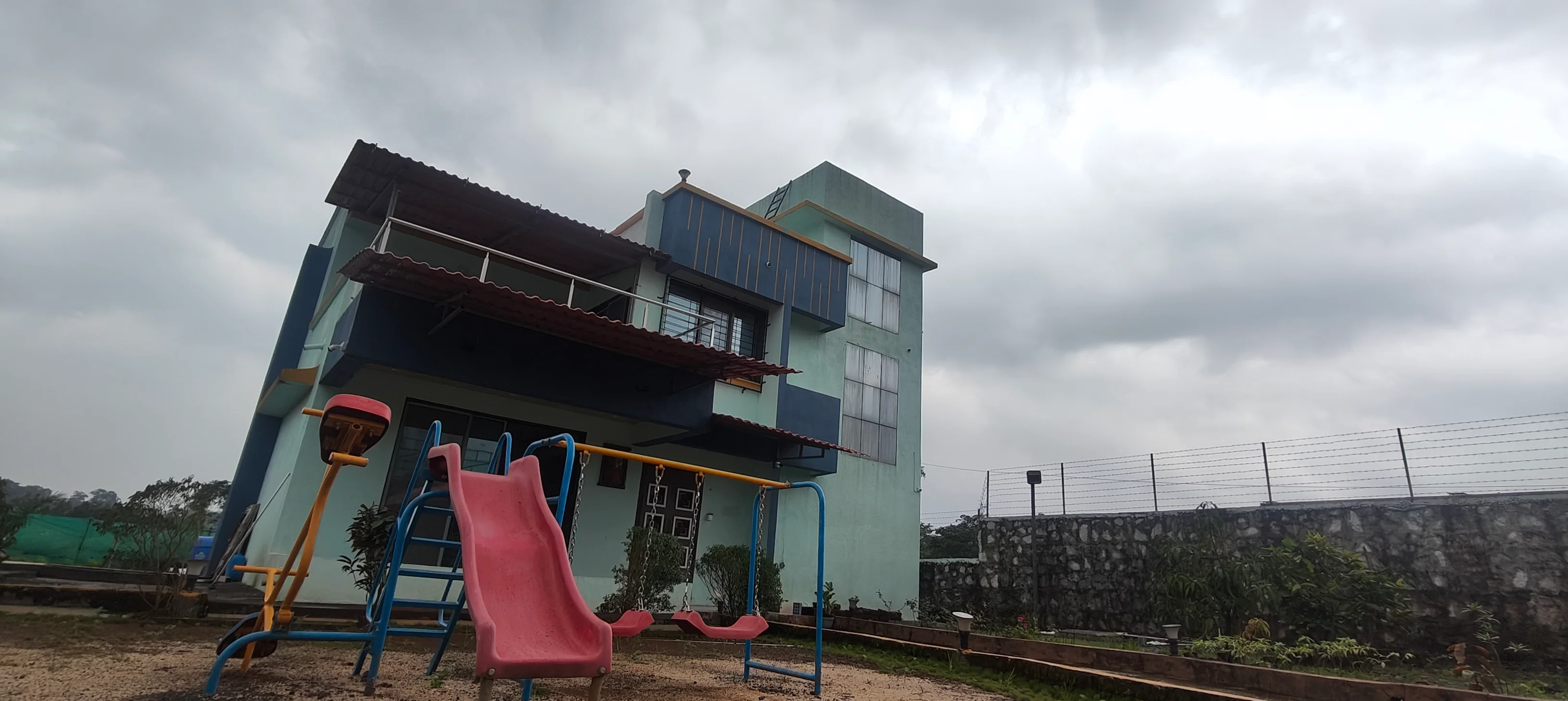 🌿 Laxmi Farm & Resort  Bendshil 🌿